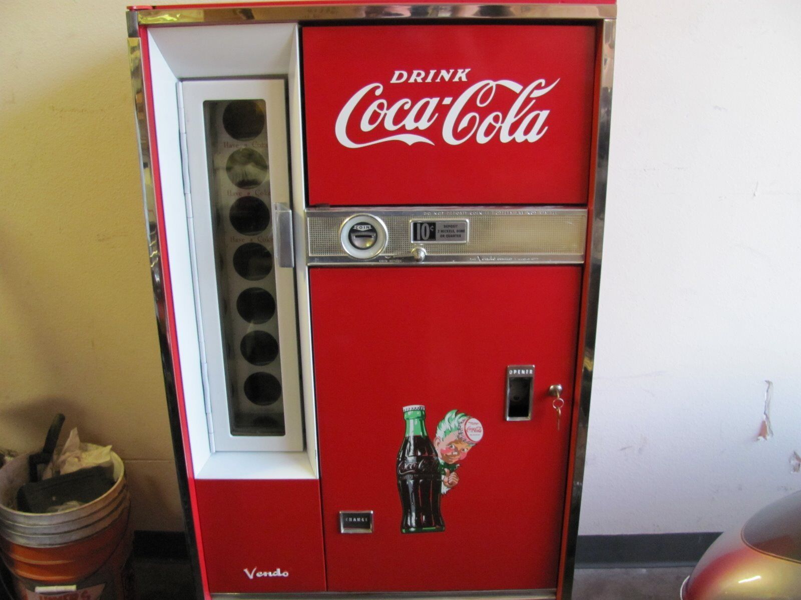 Coca Cola Coke Machine Vendo H63 A  63 bottles of Soda (Restored)