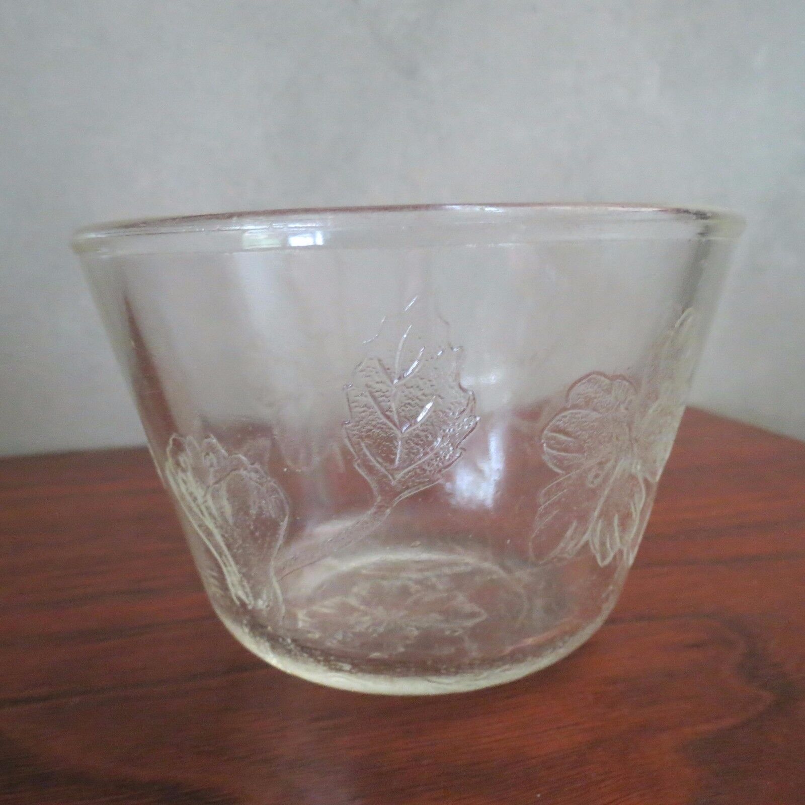 1940\'s S R Ovenware(Sears and Roebuck) mixing bowl McKee Glass  Hibiscus pattern