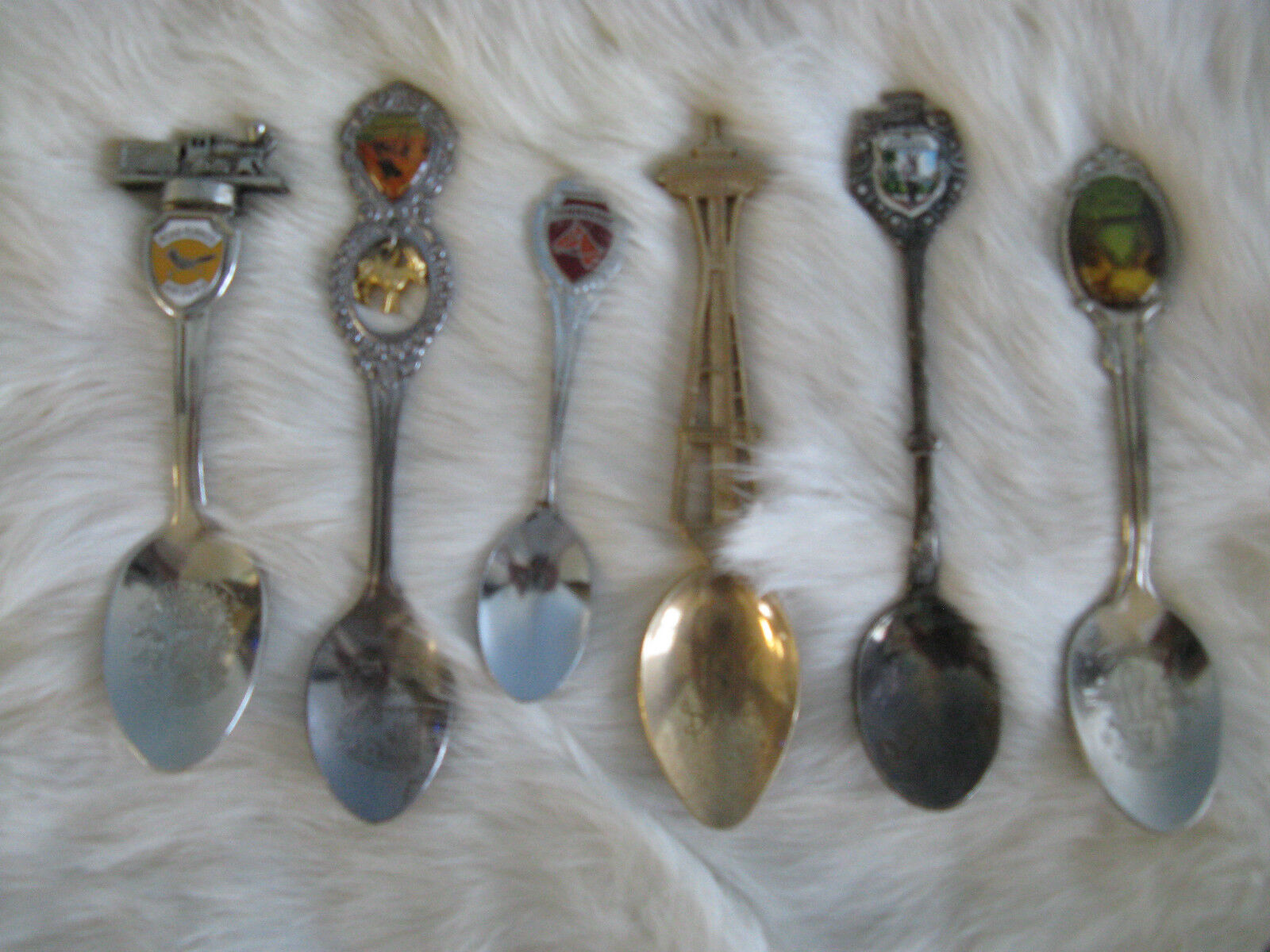 Set of Six Collector\'s Spoons - States, Cities and Landmark
