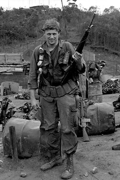  Vietnam 1970 - Recon RTO Saddled-Up With His Gear Americal Division Chu Lai
