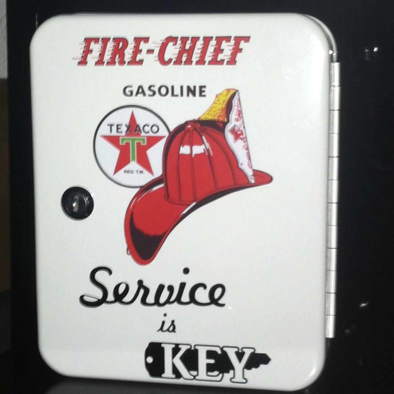 TEXACO FIRECHIEF 1950S GAS OIL SERVICE STATION KEY BOX