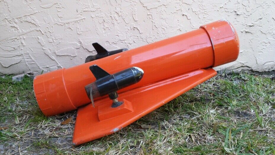 Rare Vintage Diver\'s Delta Wing DIVE SCOOTER 4 SCUBA Diving Display, Untested