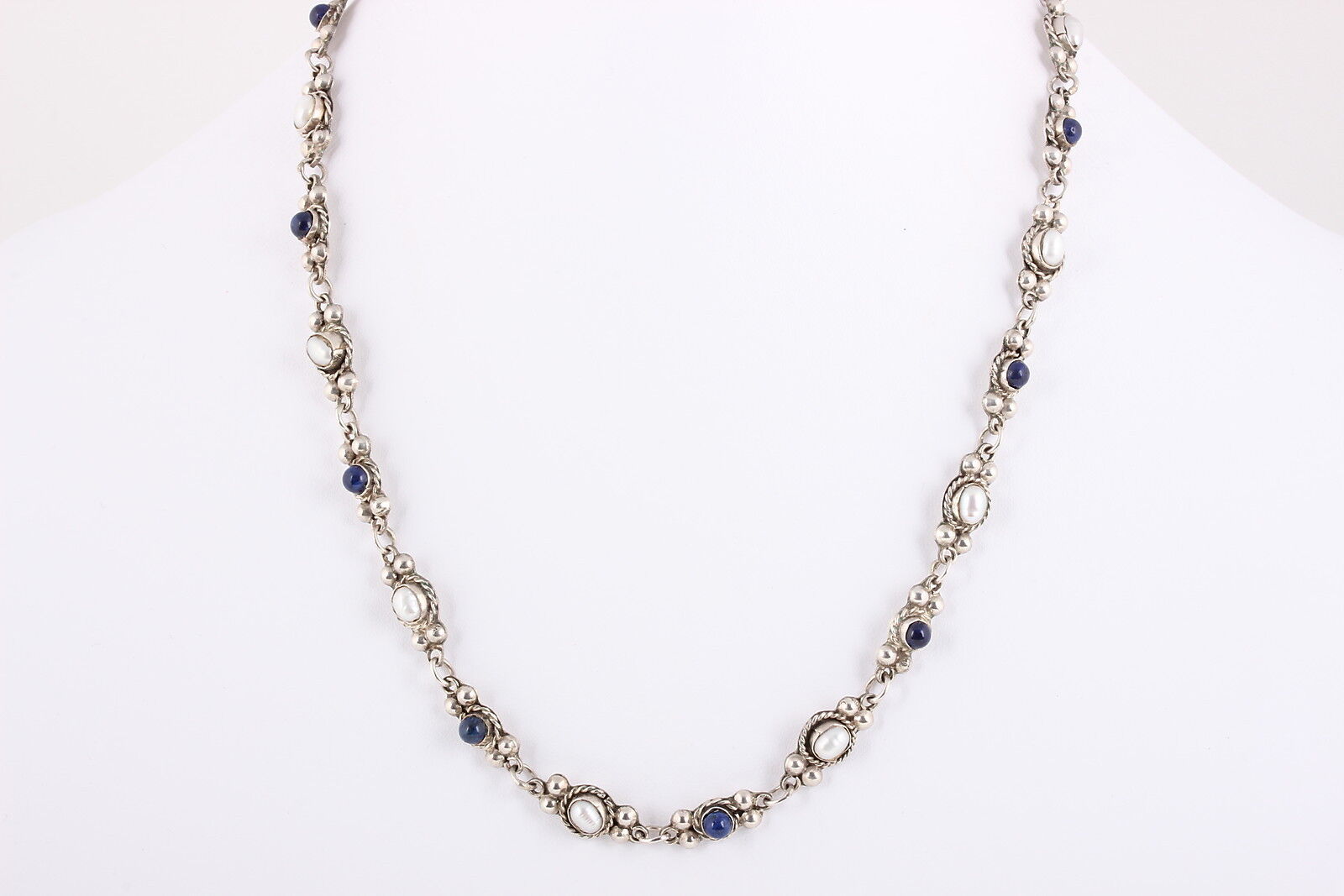 CREAMY PEARLS & BLUE STONE STERLING SILVER NECKLACE VINTAGE 5163