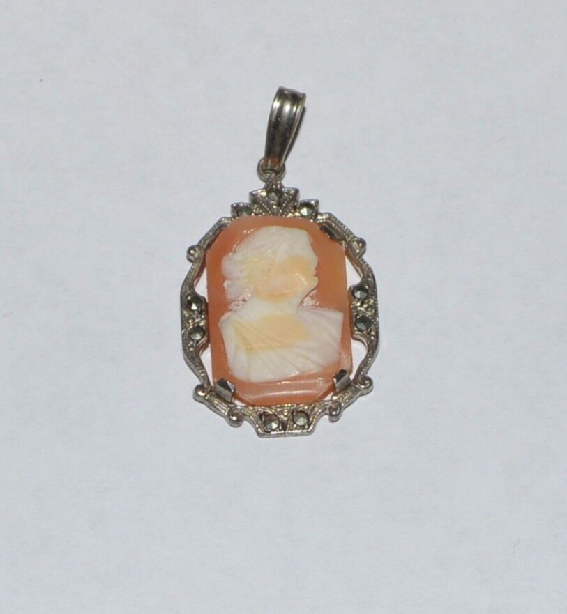 VINTAGE STERLING SILVER MARCASITES CARVED SHELL CAMEO PENDANT 