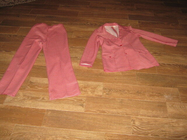 Original Vintage Queen Casuals Red and White Pants Suit Size 11 / 12  
