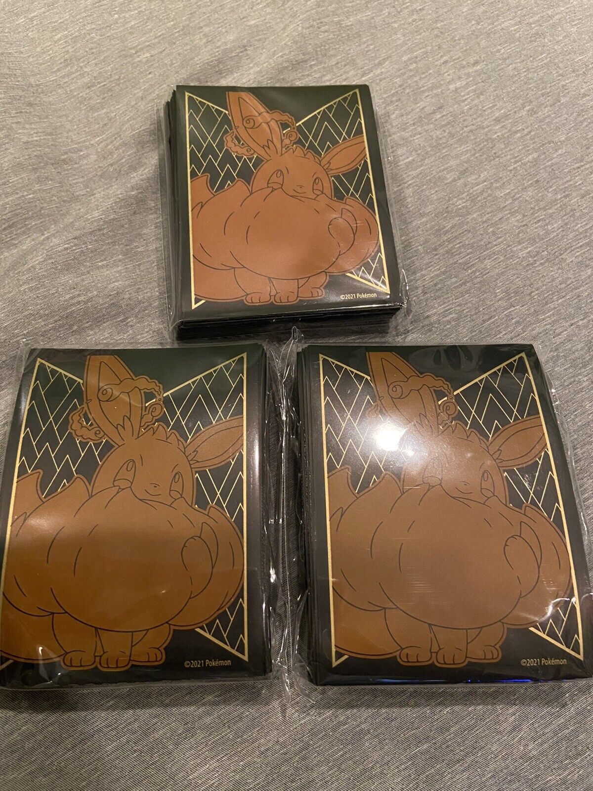 SEALED PACK! Pokemon Shining Fates 65x EEVEE VMAX Card Sleeves 