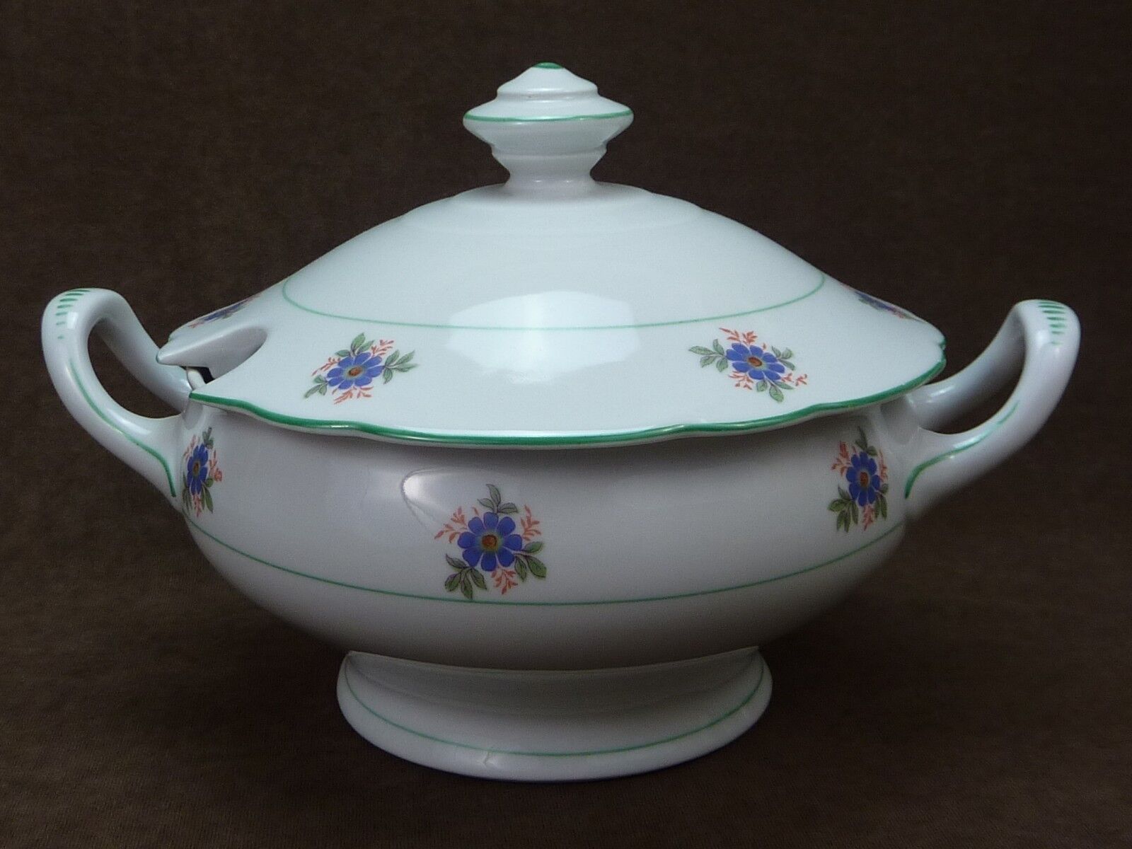 Antique Covered Soup Tureen / Pedestal Covered / Moschendorf BAVARIA / Germany