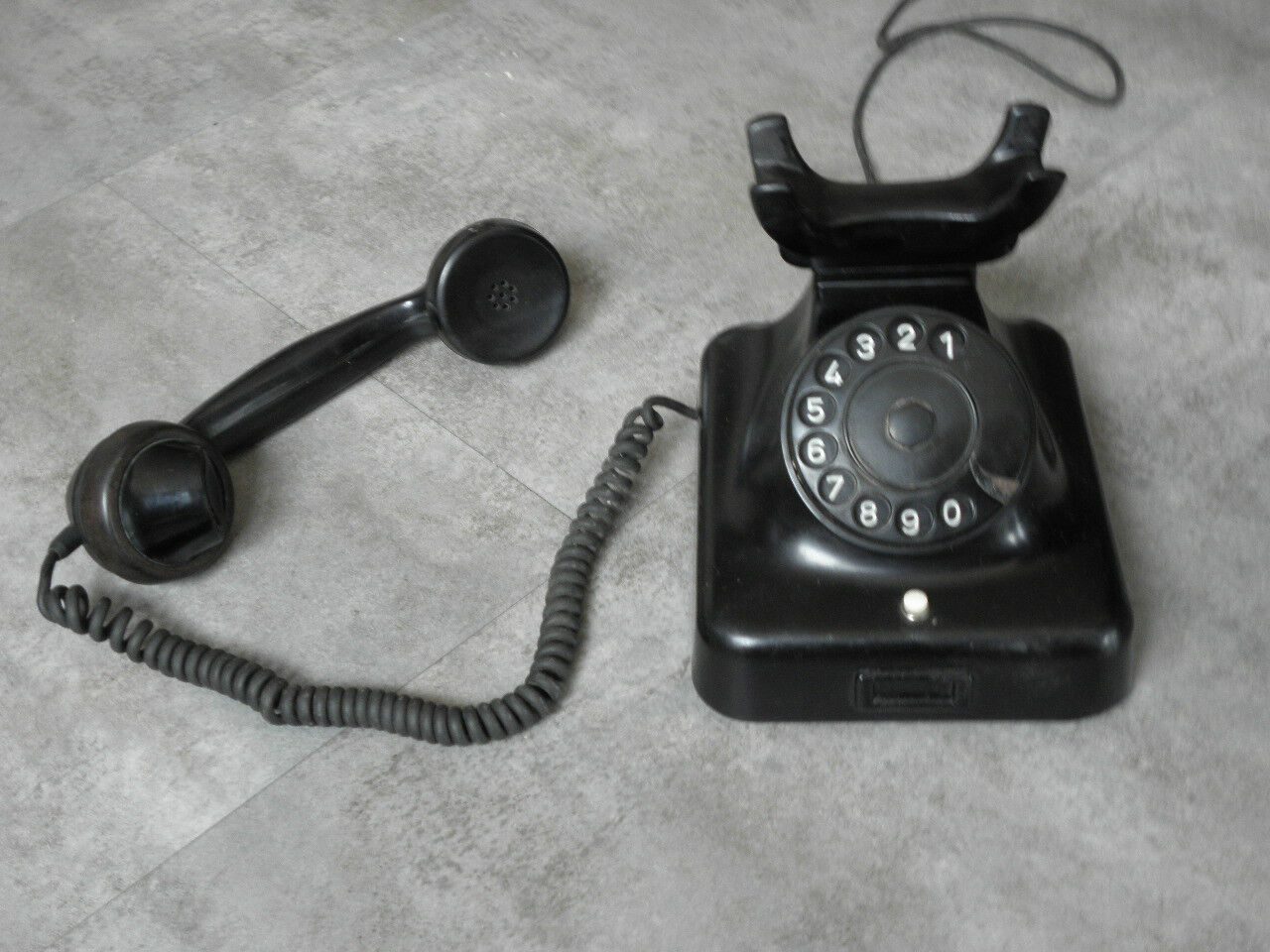 Vintage Phone bell Art Deco Bakelite TELEPHONE antique DIAL ANTIQUE RETRO krone