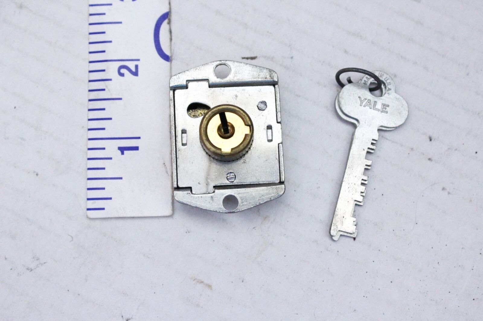Original NOS Yale Lock for Mills Vendor Trade Stimulators Coin Op & arcade brass