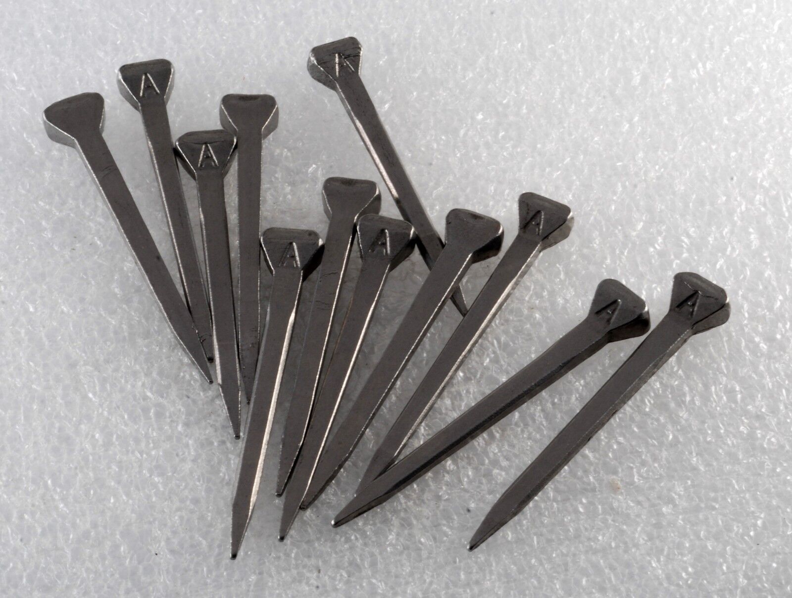 12 NEW HORSE SHOE  FLAT BACK COFFIN NAILS  METAL WORKS RING MAKING SPELLS GLASS