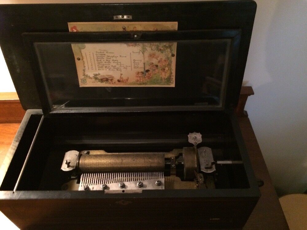 1880\'s Swiss Antique Music Box \