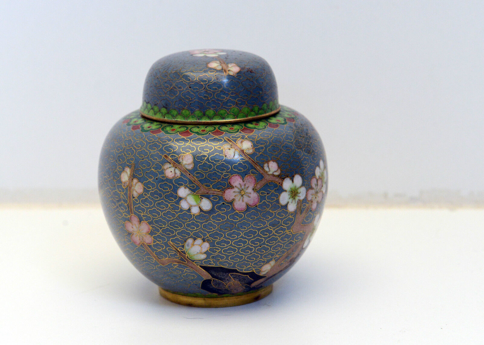 Vintage Cloisonne Vase Jar with Lid Floral Pattern Beautiful Excellent Condition