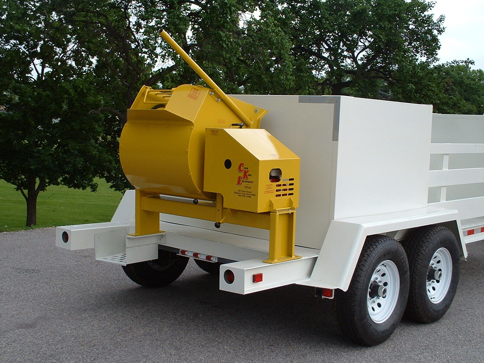 NEW  9 cubic foot Mortar/Cement Mixer from Curb King