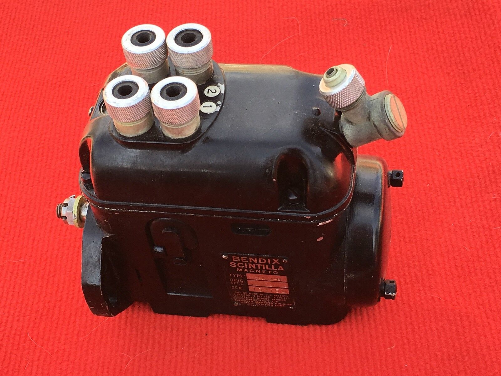 NOS  Four Cylinder Bendix Magneto Model No. SF4RN-8 P/N:10-19293-2