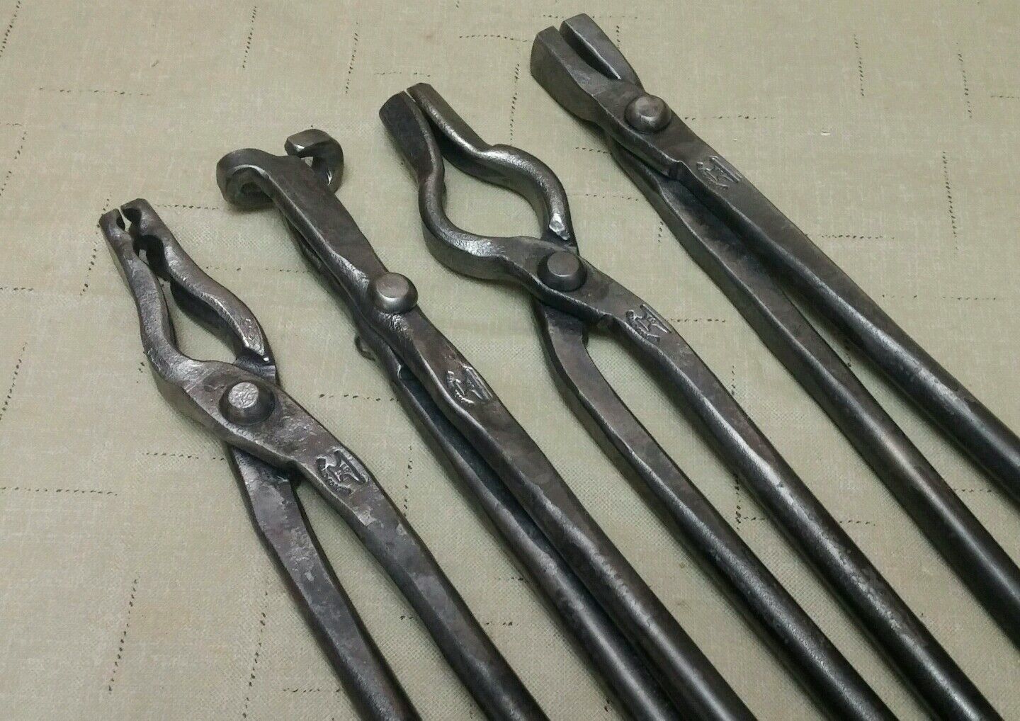 Blacksmith Tongs Set for forge anvil hammer knifemaking and vise tools 