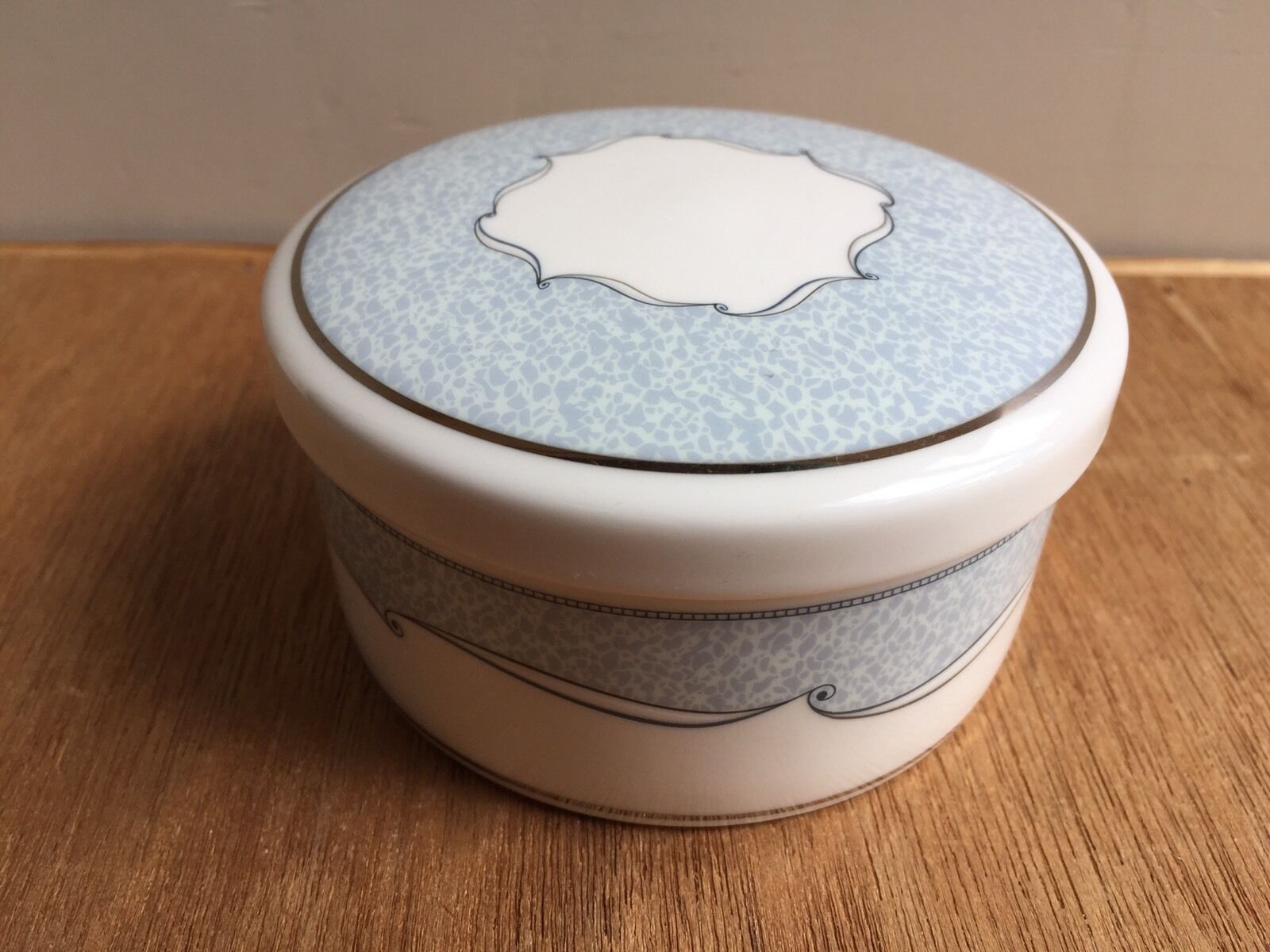 Wedgwood Venice Trinket Box Powder Box Light Blue & White Bone China with BOX