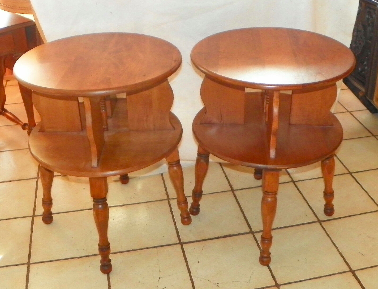 Pair of Round Mid Century Maple Side Tables / End Tables  (CS-T335)