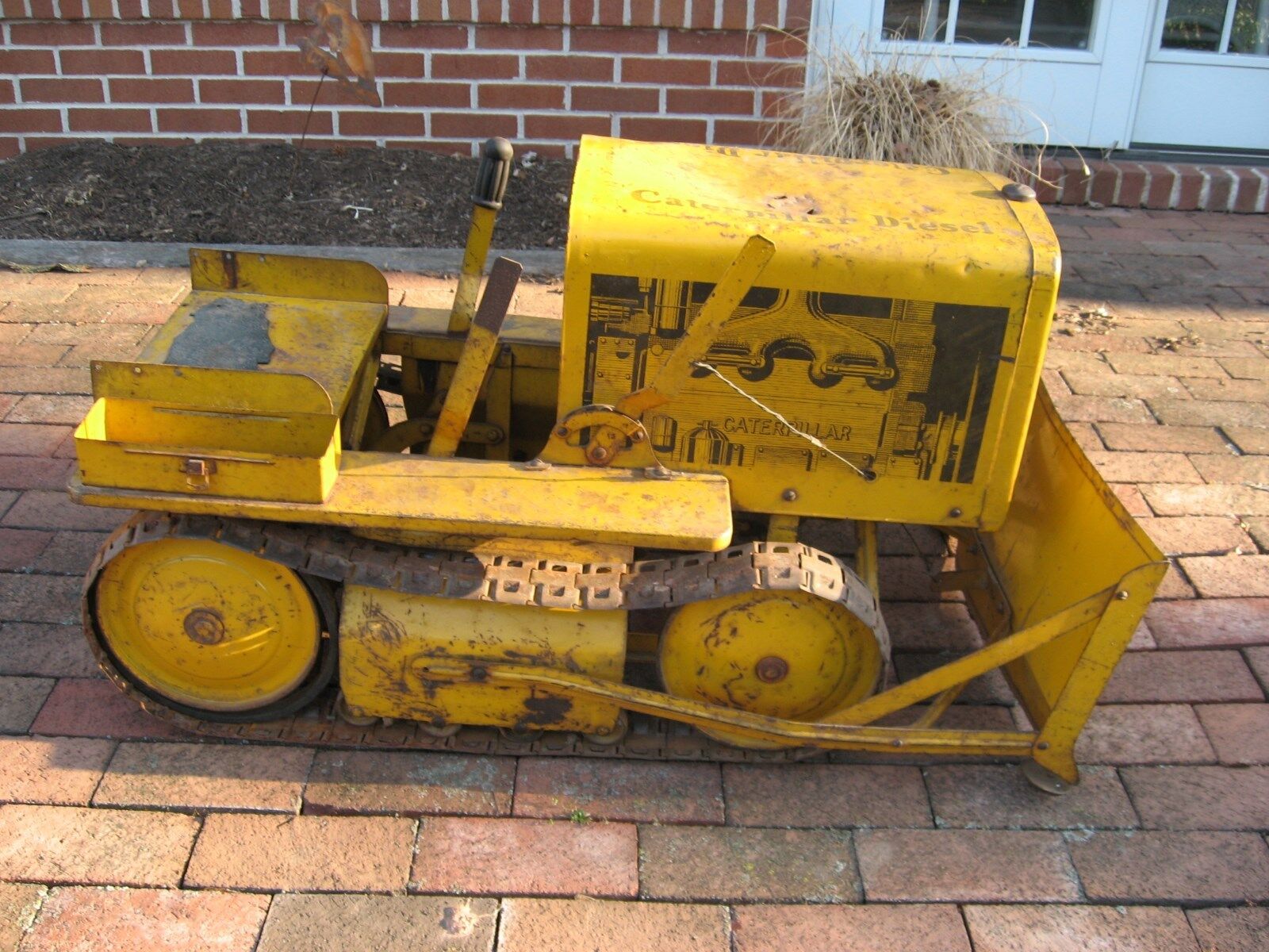 Antique Caterpillar Diesel Pedal Tractor Original Unrestored