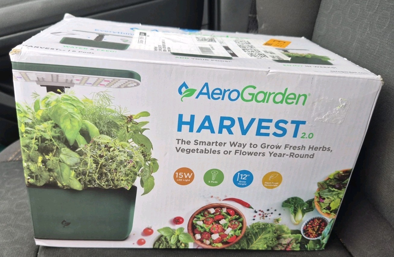 AeroGarden Harvest Home/Indoor Garden-LED Grow Light-Herb Kit 6 Pods NEW